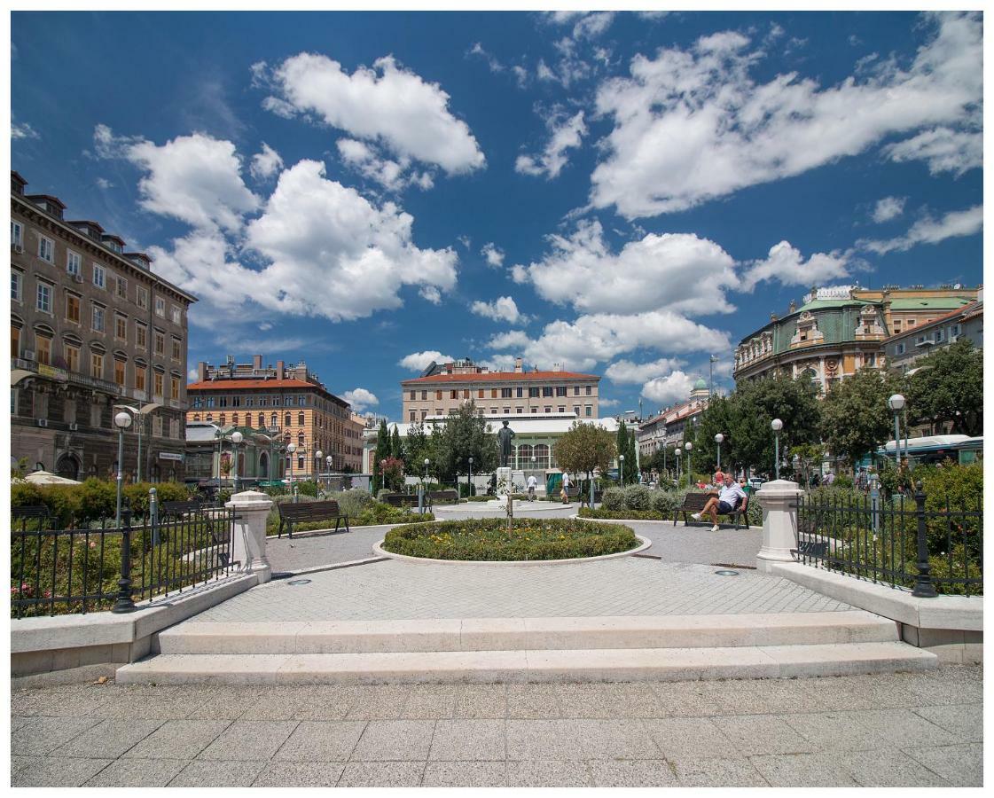 Stylish - Centre Apartment Theatre View Rijeka Exterior foto