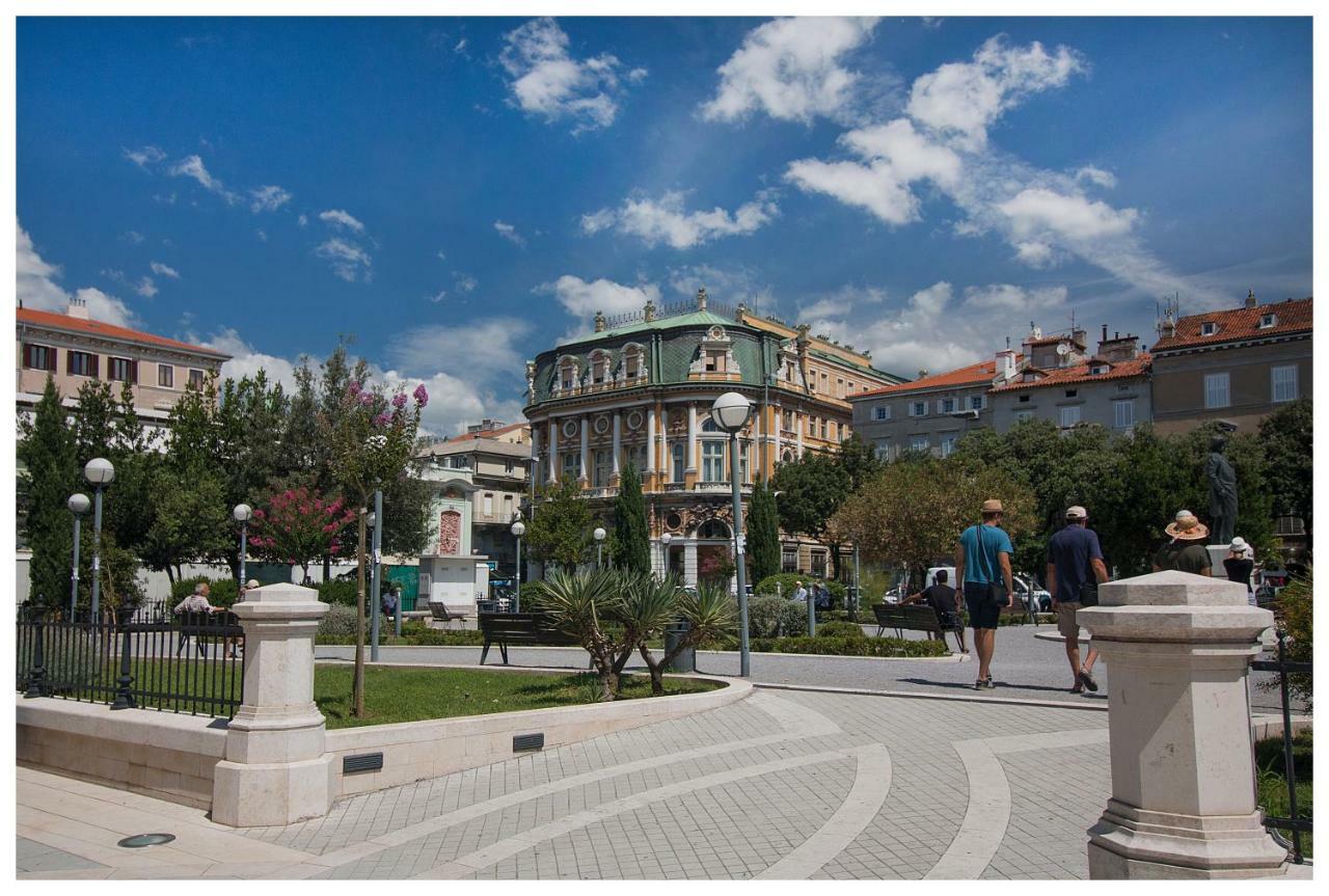 Stylish - Centre Apartment Theatre View Rijeka Exterior foto